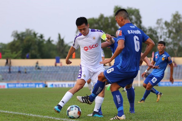 Quang Hải không xuất phát từ đầu, Hà Nội FC vất vả cầm hòa Quảng Nam - Ảnh 2
