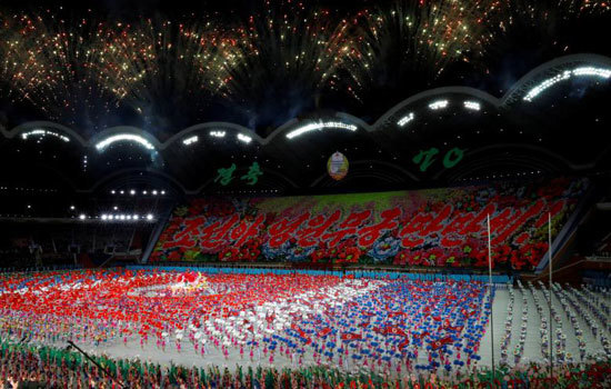 Những hình ảnh ấn tượng tại lễ hội "Biển người" mừng Quốc khánh Triều Tiên - Ảnh 18