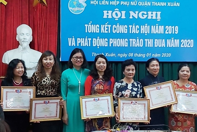 Phụ nữ quận Thanh Xuân: Tích cực tham gia xây dựng đô thị văn minh - Ảnh 1