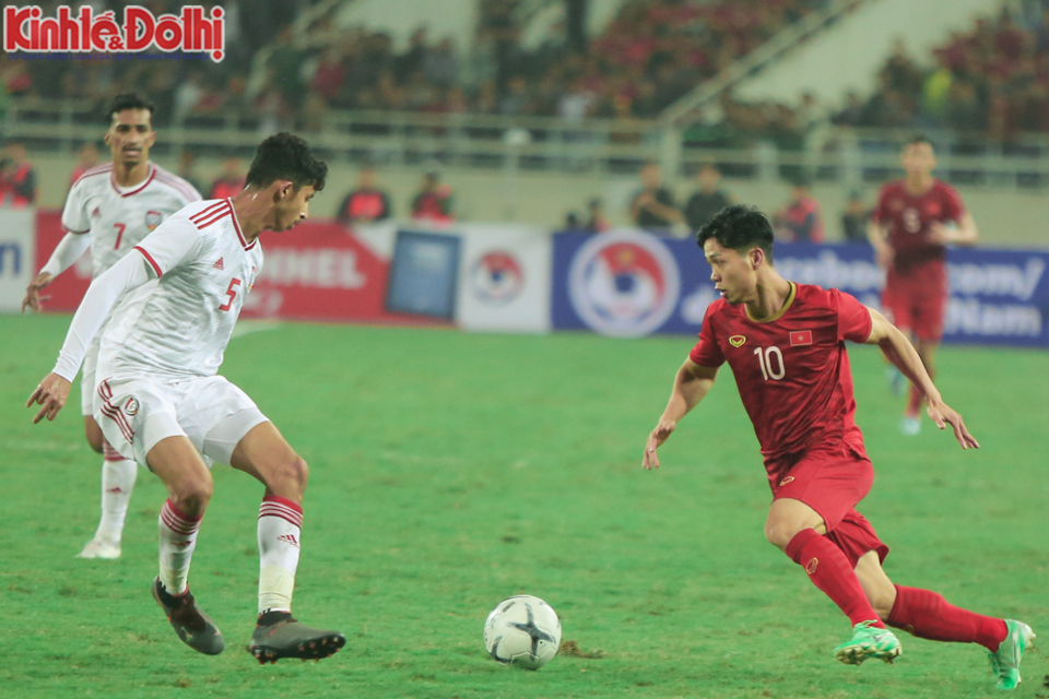 [Ảnh] Nhìn lại trận thắng của đội tuyển Việt Nam trước UAE sau hơn một thập kỷ - Ảnh 18