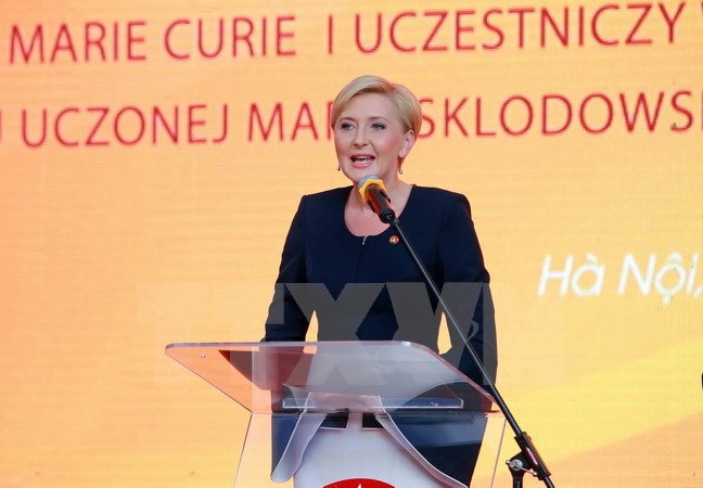 Phu nhân Tổng thống Ba Lan thăm Trường Marie Curie Hà Nội - Ảnh 2