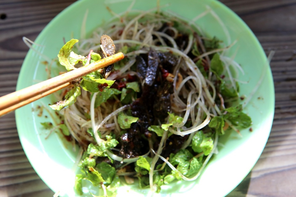 Trải nghiệm ẩm thực Đà Nẵng ở chợ Cồn - Ảnh 4