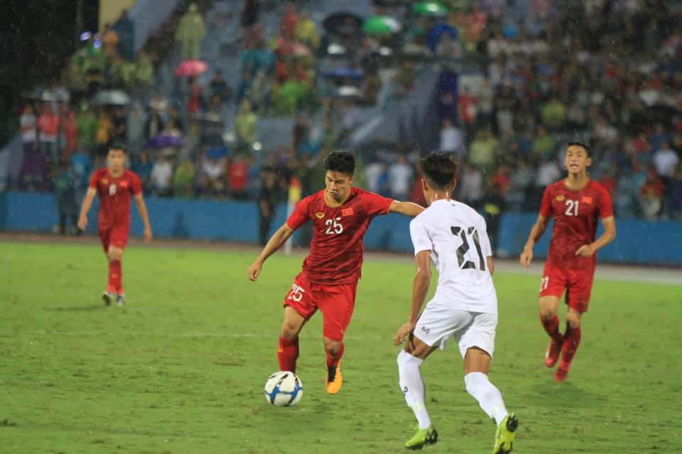 [Ảnh] Nhìn lại trận "thủy chiến" của U23 Việt Nam và U23 Myanmar - Ảnh 11