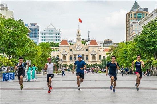 Gần 4.000 vận động viên tham gia giải Marathon quốc tế TP Hồ Chí Minh 2017 - Ảnh 1