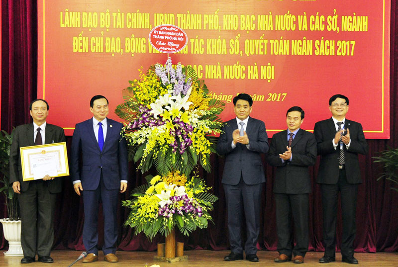 Chủ tịch Nguyễn Đức Chung: Mở rộng hình thức thu ngân sách không để tồn đọng - Ảnh 2
