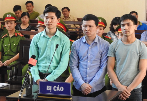 Bác sĩ Hoàng Công Lương bị đề nghị mức án 30 - 36 tháng tù treo - Ảnh 1