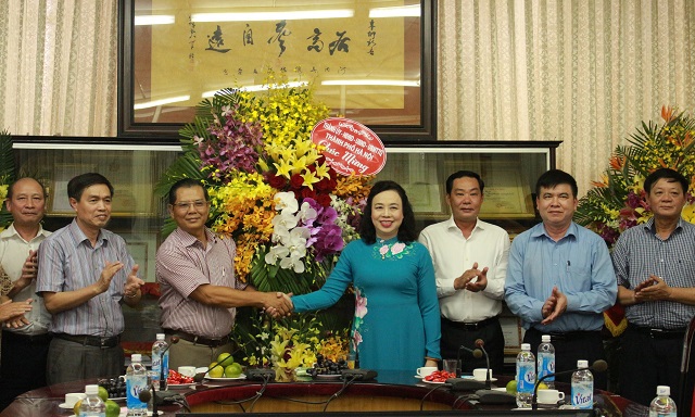 Phó Bí thư Thường trực Thành ủy Ngô Thị Thanh Hằng thăm và chúc mừng Đài PT&TH Hà Nội - Ảnh 1