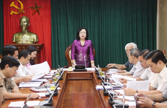 Phó Bí thư Thường trực Thành ủy Ngô Thị Thanh Hằng: Gắn thực hiện quy chế dân chủ với các nhiệm vụ chính trị - Ảnh 1