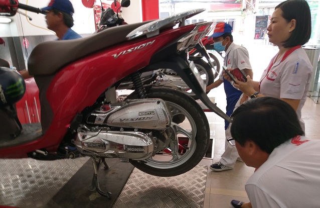 Cửa hàng Honda Việt Nam từ chối bảo hành xe mới bán - Ảnh 1
