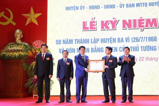 Chủ tịch Nguyễn Đức Chung: Ba Vì cần tập trung khai thác tiềm năng gắn với phát triển du lịch - Ảnh 2