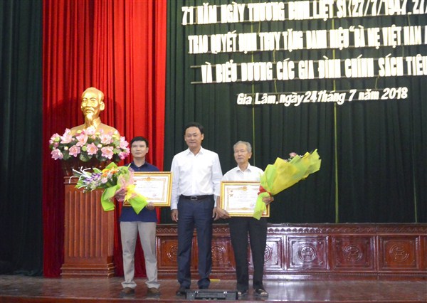 Huyện Gia Lâm có thêm 2 Bà mẹ Việt Nam Anh hùng - Ảnh 1