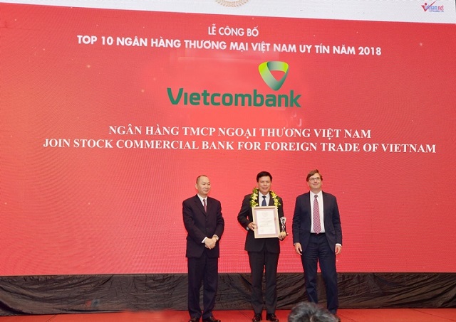 Lợi nhuận tăng, nợ xấu giảm, Vietcombank liên tiếp dẫn đầu ngân hàng uy tín - Ảnh 1