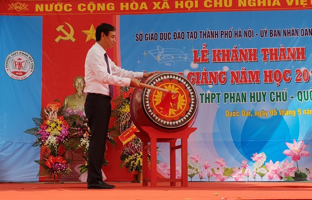 Phó Bí thư Thành ủy Đào Đức Toàn dự lễ khánh thành trường Phan Huy Chú - Ảnh 1