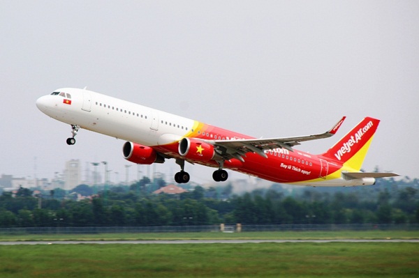 Bộ GTVT nghiêm khắc cảnh cáo hãng bay Vietjet Air - Ảnh 1