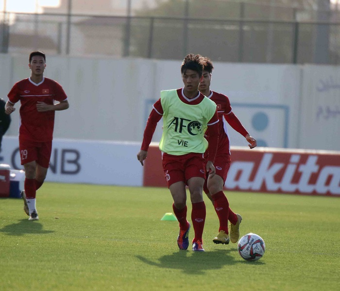 Đội tuyển Việt Nam thể hiện tinh thần trước trận đấu với Yemen - Ảnh 9