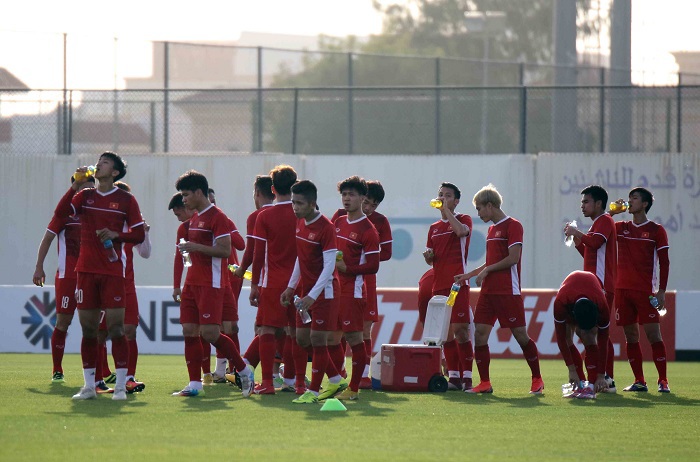 Đội tuyển Việt Nam thể hiện tinh thần trước trận đấu với Yemen - Ảnh 10