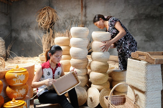 Để làng nghề Phú Vinh phát triển bền vững - Ảnh 1