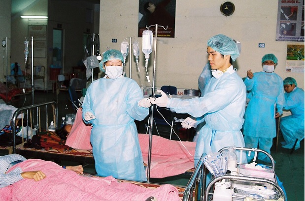 Hà Nội: Bệnh viện sẵn sàng các kịch bản ứng phó với dịch Covid-19 - Ảnh 1