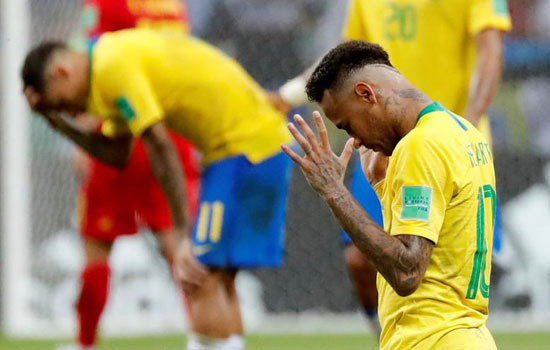 Tuyển thủ thất thần, CĐV khóc như mưa sau khi Brazil bị loại - Ảnh 3