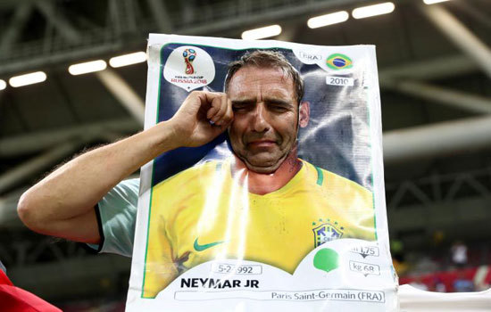 Tuyển thủ thất thần, CĐV khóc như mưa sau khi Brazil bị loại - Ảnh 2