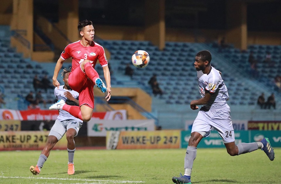 Vòng 14 V-League 2019: TP Hồ Chí Minh “khủng hoảng”, Hà Nội FC trở lại ngôi đầu bảng - Ảnh 1