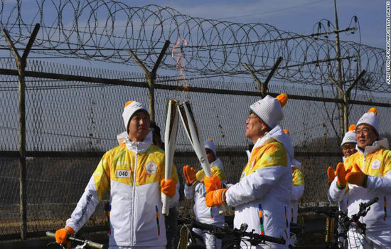 Triều Tiên sẽ tổ chức diễu binh trước thềm lễ khai mạc Olympic Pyeongchang - Ảnh 1