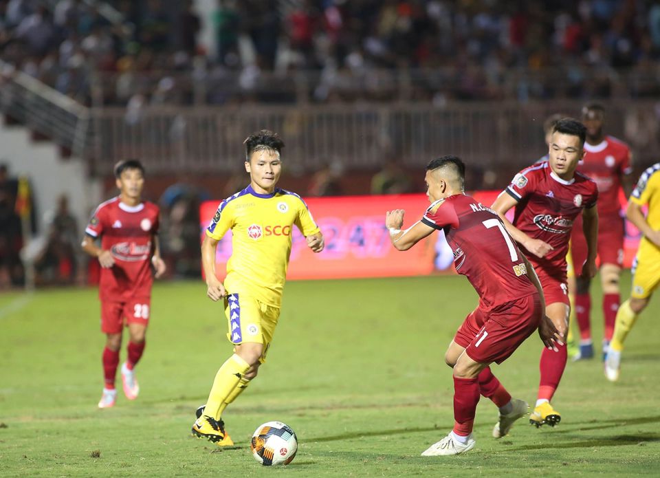 Vòng 18 V-League 2019: TP Hồ Chí Minh chia điểm với Hà Nội FC, HAGL thăng hoa nhờ Xuân Trường - Ảnh 1