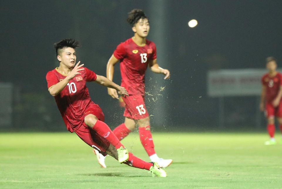 Martin Lo lập công, U22 Việt Nam đánh bại cựu vương của Hong Kong Premier League - Ảnh 1