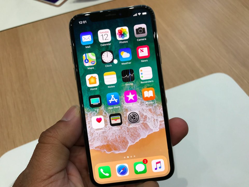 iPhone X dành cho thị trường Việt chào bán từ 30 triệu đồng - Ảnh 1