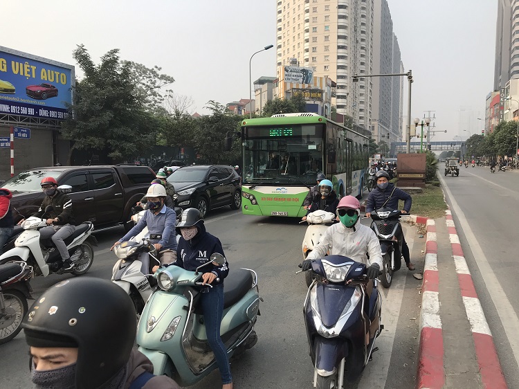 Đường Lê Văn Lương và Nguyễn Trãi: Vì sao nên thí điểm hạn chế xe máy? - Ảnh 1