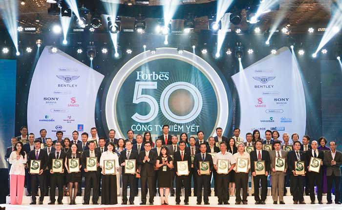 Tập đoàn Xây dựng Hòa Bình 4 lần liên tiếp đạt “Top 50 Công ty niêm yết tốt nhất Việt Nam” - Ảnh 1