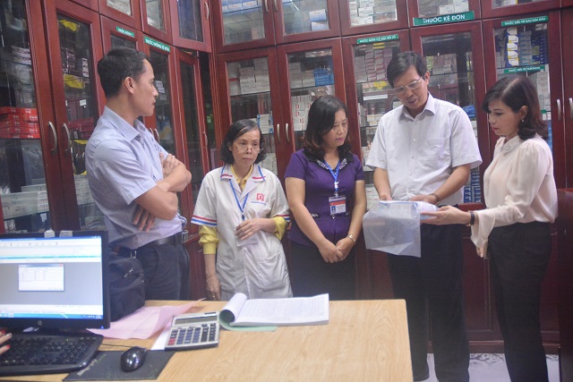 Quận Thanh Xuân quản chặt việc bán thuốc theo đơn - Ảnh 1
