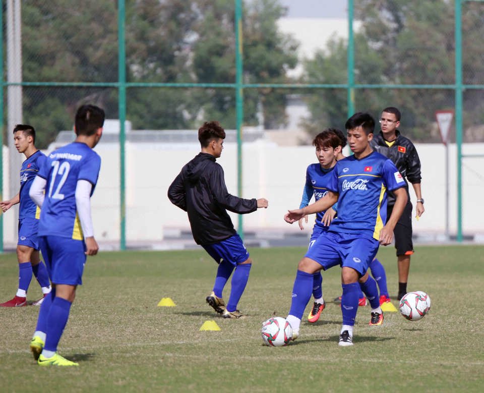 Đội tuyển Việt Nam tiếp tục rèn quân cho Asian Cup 2019 - Ảnh 7