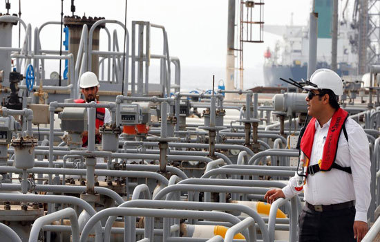 Ấn Độ có thể nối lại nhập khẩu dầu thô Iran bất chấp lệnh trừng phạt của Mỹ - Ảnh 1