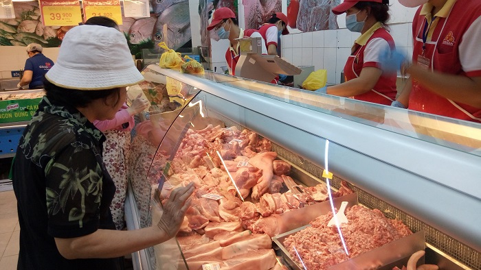 Bình ổn giá thịt lợn: Doanh nghiệp tự hại mình nếu “găm hàng” - Ảnh 1