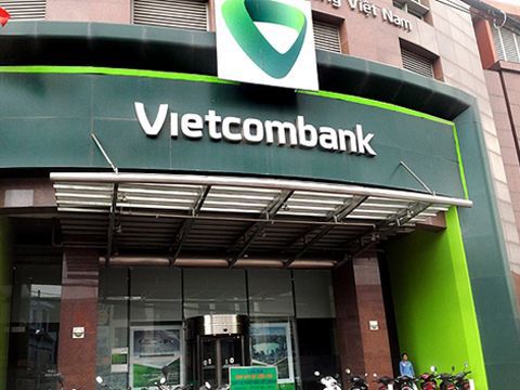 Vietcombank sắp rao bán hơn 2,3 triệu cổ phiếu Vietnam Airlines - Ảnh 1