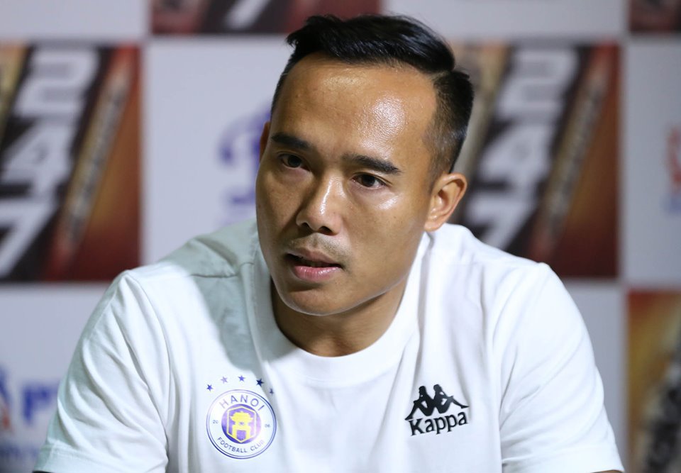 Để thua "muối mặt" Than Quảng Ninh, Hà Nội FC lấy Liverpool ra để biện hộ - Ảnh 1