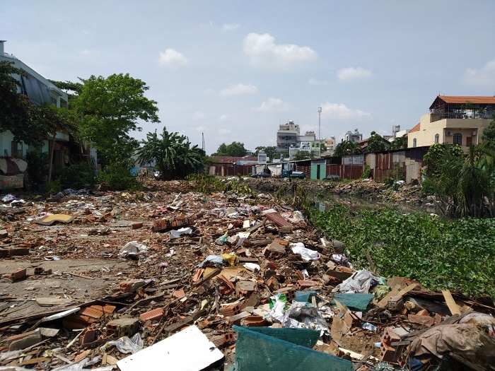 TP Hồ Chí Minh: Hệ thống kênh rạch nội đô ô nhiễm nghiêm trọng - Ảnh 2