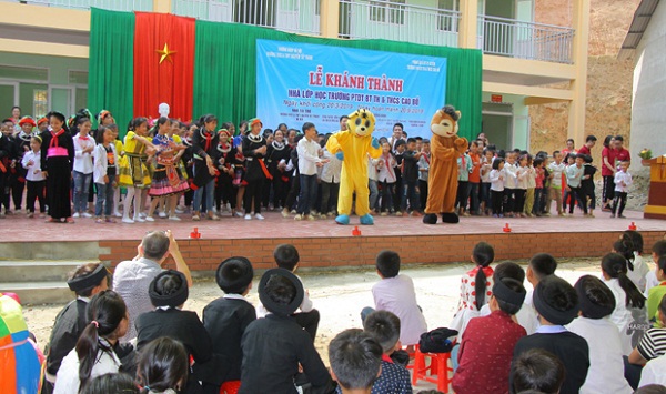 Học sinh trường Nguyễn Tất Thành gom đồng nát, góp tiền xây trường cho Hà Giang - Ảnh 2