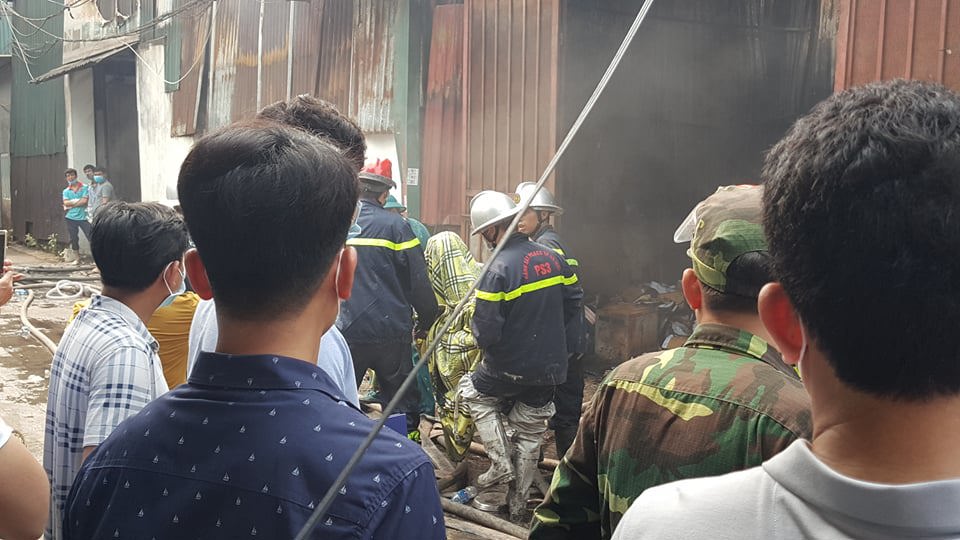 [Ảnh] Cận cảnh hiện trường vụ cháy tại quận Nam Từ Liêm khiến ít nhất 8 người chết và mất tích - Ảnh 8