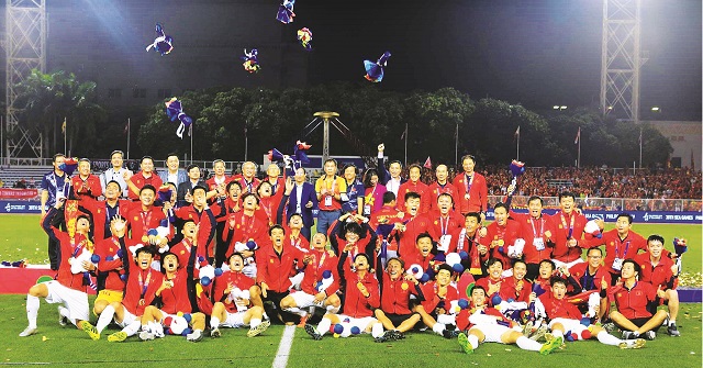 ĐT U22 Việt Nam vô địch SEA Games 30: Rồng Vàng bay cao! - Ảnh 1