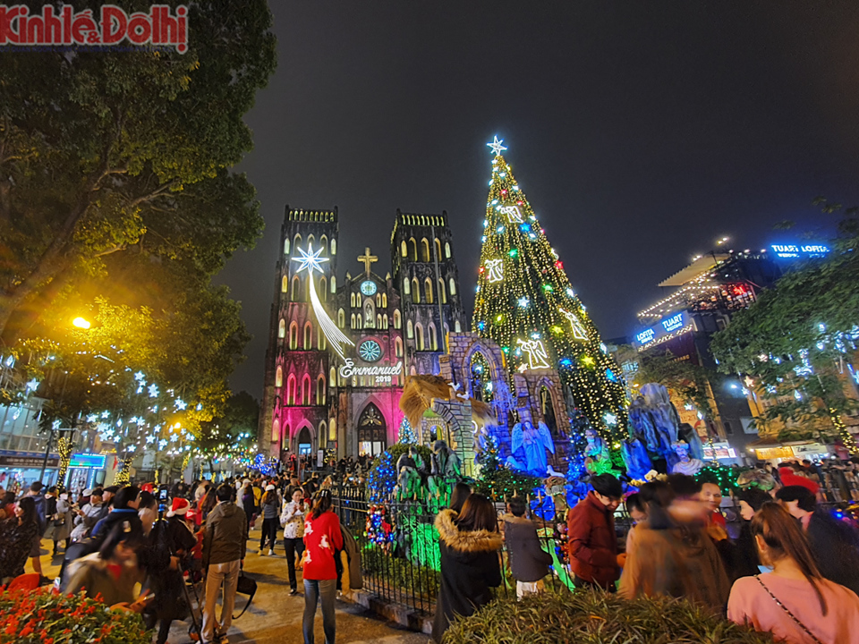 [Ảnh] Ngỡ ngàng vẻ đẹp Nhà thờ Lớn Hà Nội trước thềm Giáng sinh 2019 - Ảnh 5