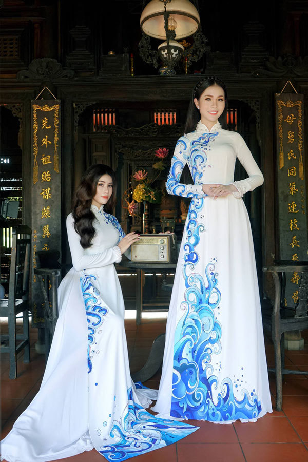 Hoa hậu Kim Ngọc cùng Á hậu Ngọc Huyền thướt tha với áo dài - Ảnh 3
