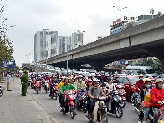 Hà Nội: Bến xe thưa vắng, giao thông ổn định ngày cuối kỳ nghỉ Tết Nguyên đán 2019 - Ảnh 1