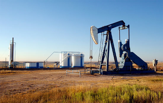 Giá dầu thế giới chứng kiến tuần leo dốc đầu tiên trong gần 1 tháng - Ảnh 2