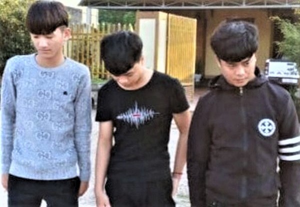 Hà Tĩnh: Bắt 3 thanh niên người Quảng trị lừa bán khẩu trang trên Facebook - Ảnh 1