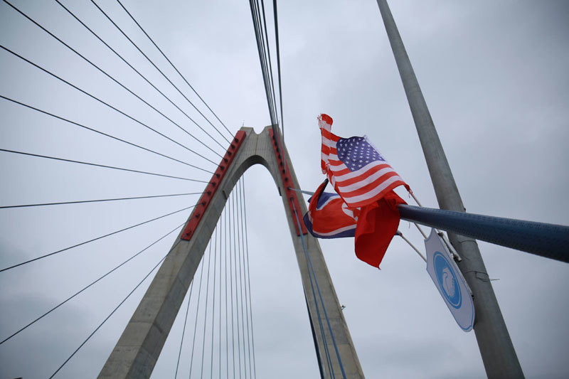 Đường Nhật Tân – Nội Bài rực rỡ cờ hoa trước Hội nghị thượng đỉnh Mỹ-Triều Tiên - Ảnh 2
