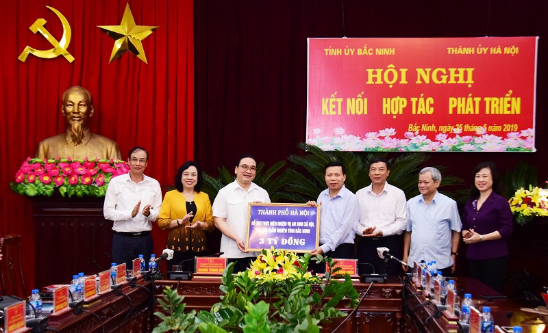 Bí thư Thành ủy Hoàng Trung Hải: Sớm giải quyết kiến nghị về kết nối giao thông giữa Hà Nội - Bắc Ninh - Ảnh 4