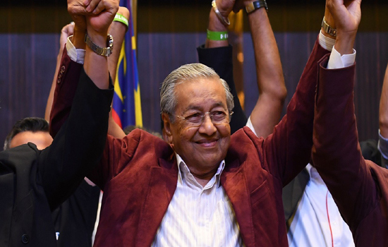 Ông Mahathir Mohamad giành thắng lợi lịch sử, trở thành Thủ tướng thứ 7 của Malaysia - Ảnh 1