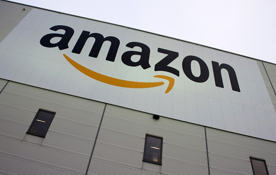 Tài sản của tỷ phú Jeff Bezos "bốc hơi" hơn 5 tỷ USD do cổ phiếu Amazon lao dốc - Ảnh 1